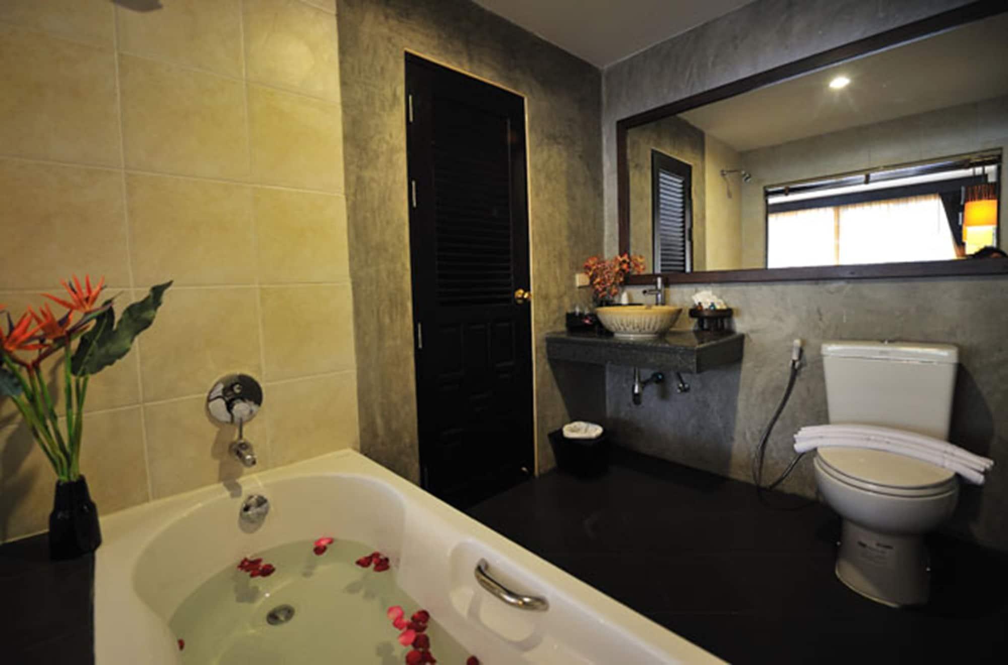Siralanna Hotel Patong Dış mekan fotoğraf